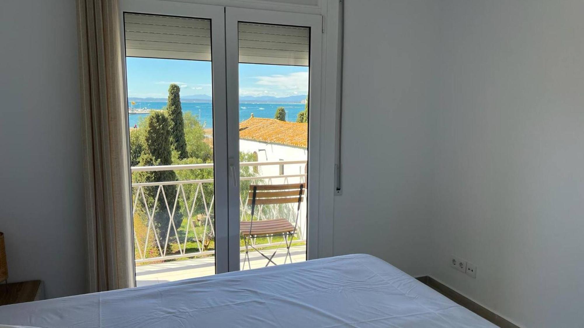 Apartamento Frente Al Mar Roses Exterior foto