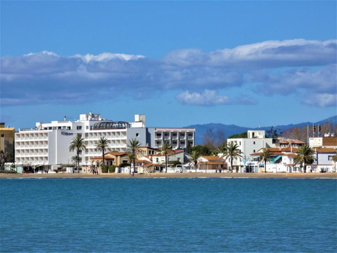 Apartamento Frente Al Mar Roses Exterior foto
